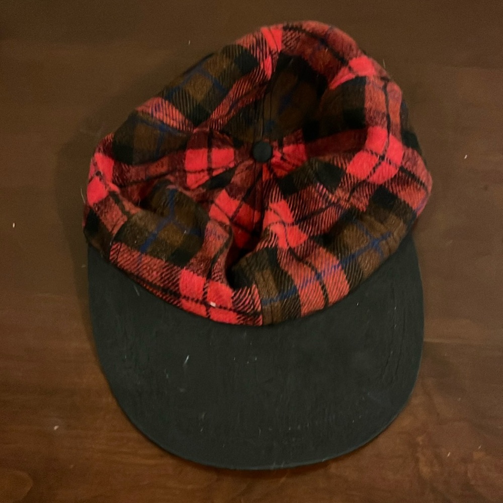 Fahrenheit Red & Black Plaid Check Adjustable Cap. 65% Viscose/35% Wool.